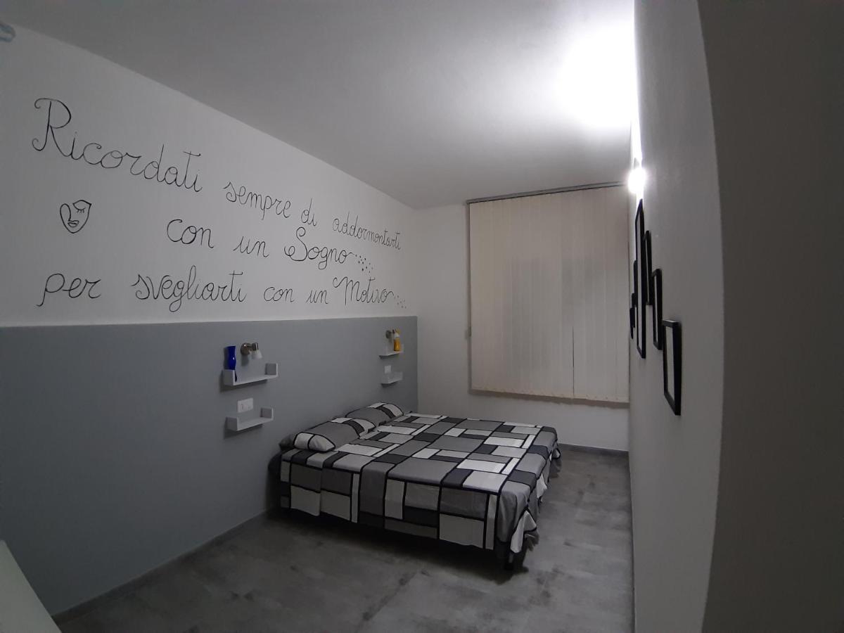 Casa Alexsa Intero Appartamento O Camera Alexsa Camera Matrimoniale Con Patio Tortolì Esterno foto
